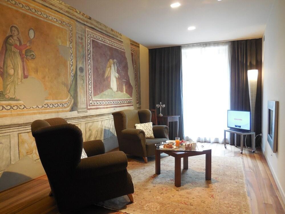 Palazzo Ai Capitani 4*