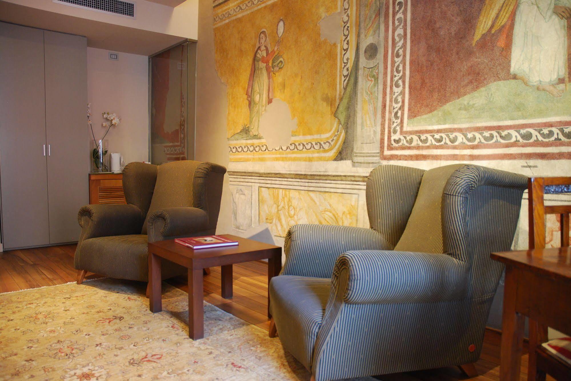 Palazzo Ai Capitani Hotel